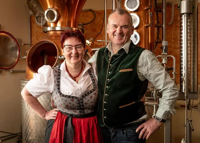 Wirtshausbrennerei Krenn فندق