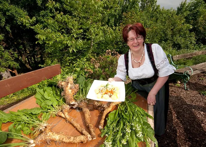 Wirtshausbrennerei Krenn מלון