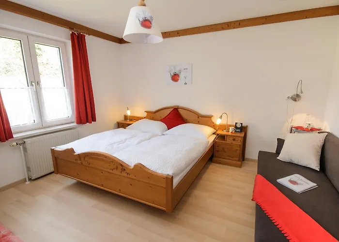 Wirtshausbrennerei Krenn מלון Yspertal