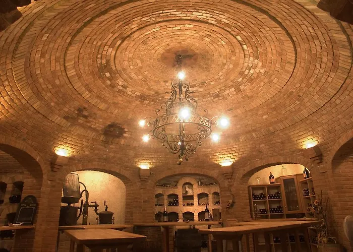 Wirtshausbrennerei Krenn מלון